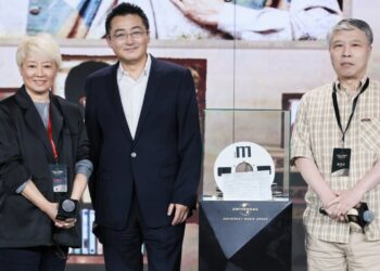 UNIVERSAL MUSIC GREATER CHINA ACQUIRES CARRIER CREATIVE CATALOG, HOME TO ‘GOLDEN-ERA’ MANDOPOP RECORDINGS BY LITTLE TIGERS AND JOHNNY CHIANG